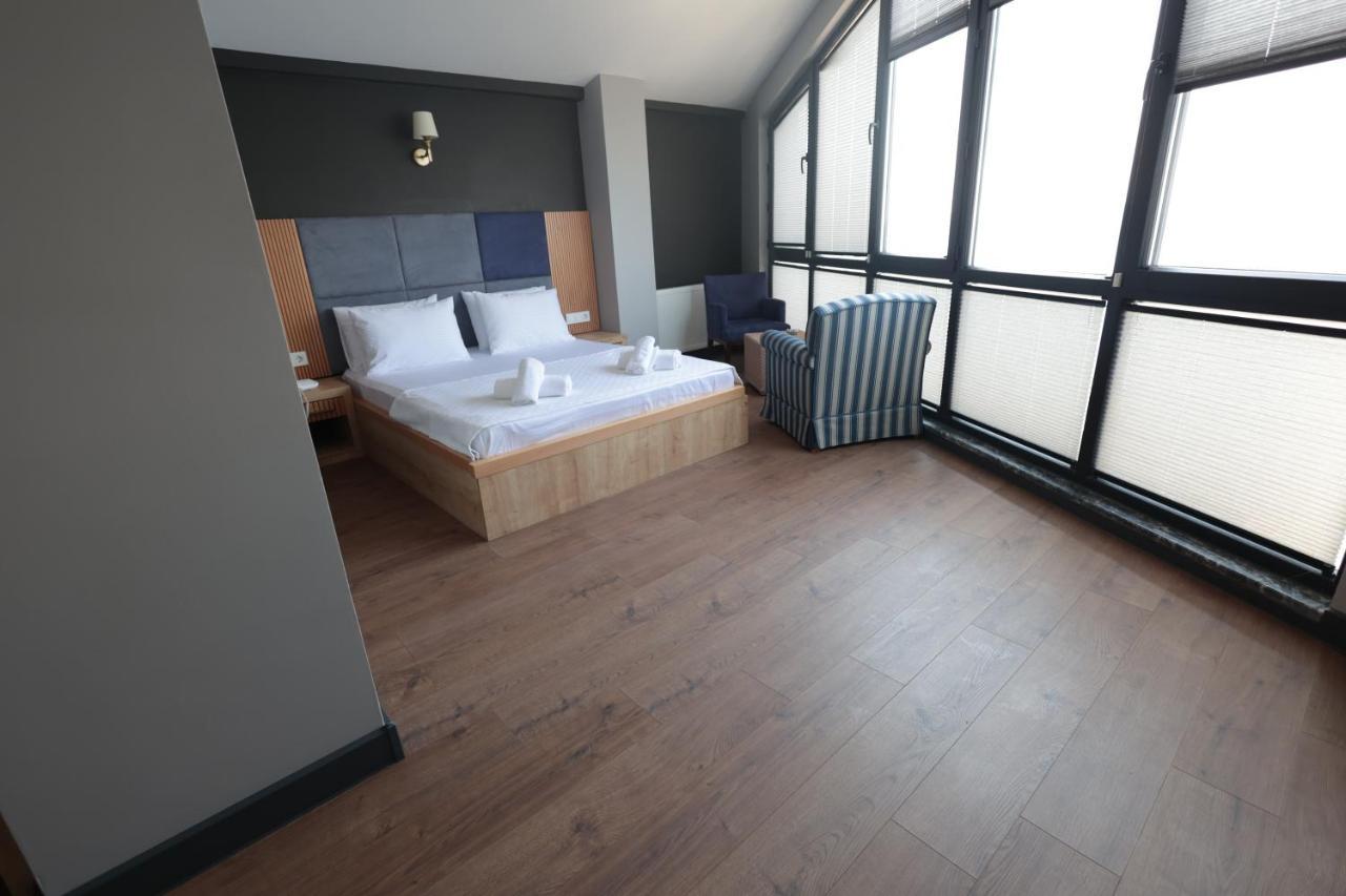 Tasliman Otel Ялова Екстериор снимка